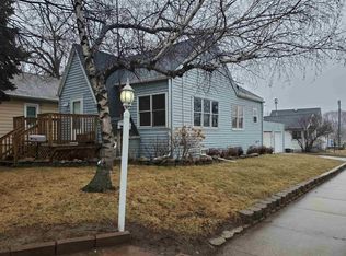 737 S Baird St, Green Bay, WI 54301