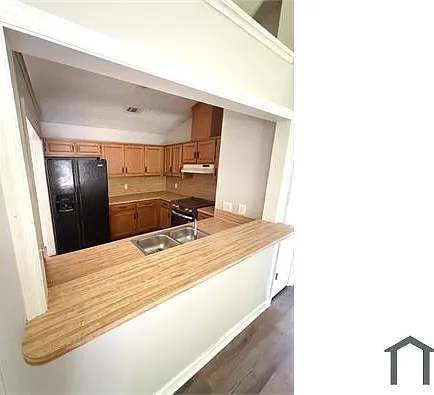 3 bed, $1,500 — Photo 2