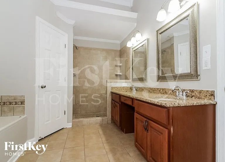 8788 Overcup Oaks Dr — Photo 12