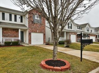 817 Wayland Dr, O'Fallon, MO 63366