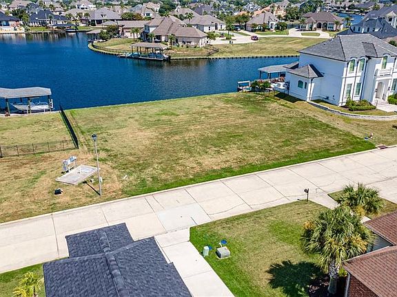 2nd image of 445 San Cristobal Ct