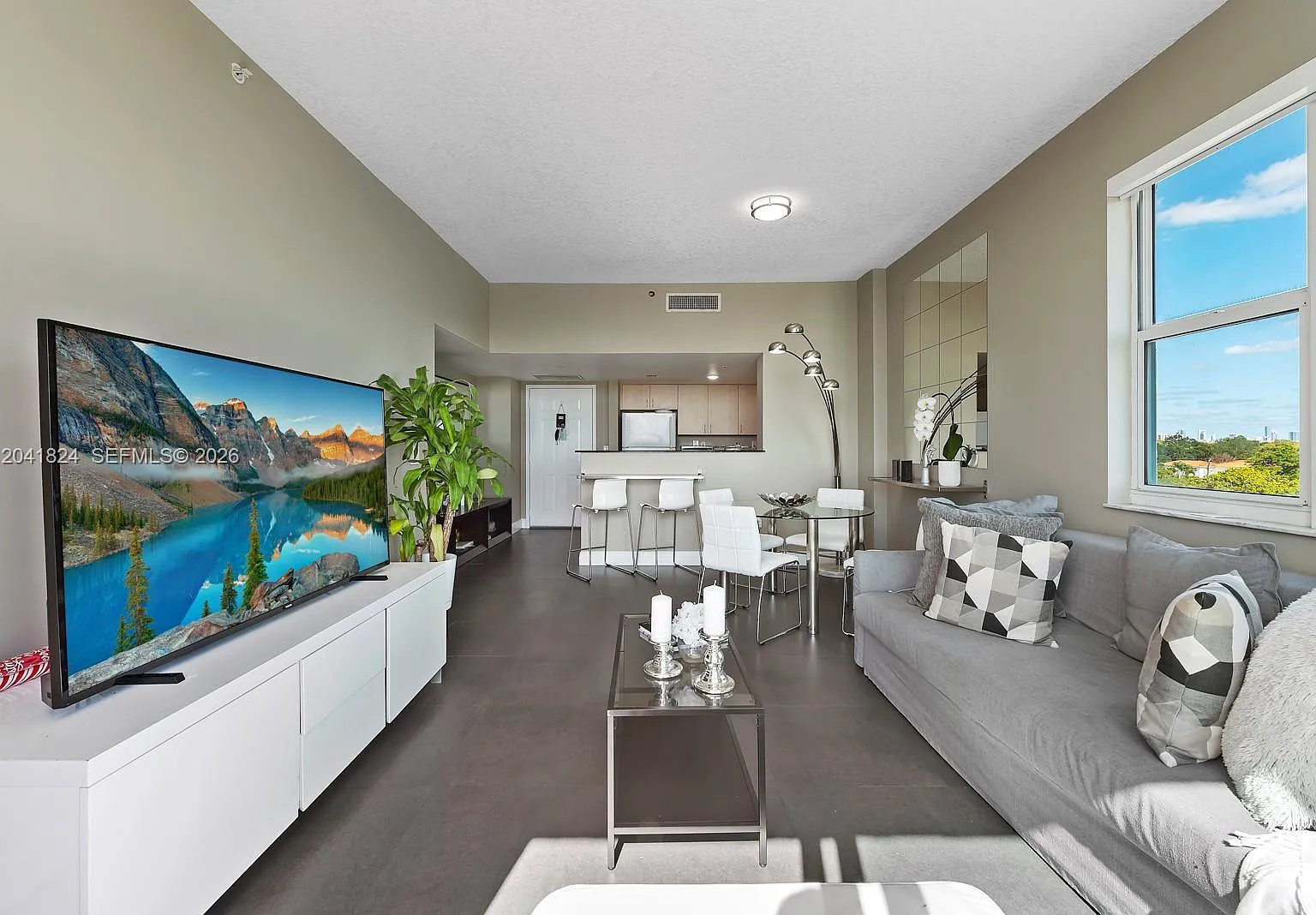 The Aston Condo — Photo 3