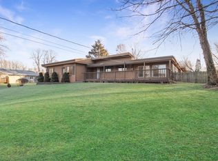5825 Vermont St, Merrillville, IN 46410