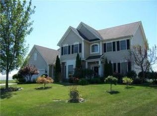 5 Post Side Ln, Pittsford, NY 14534
