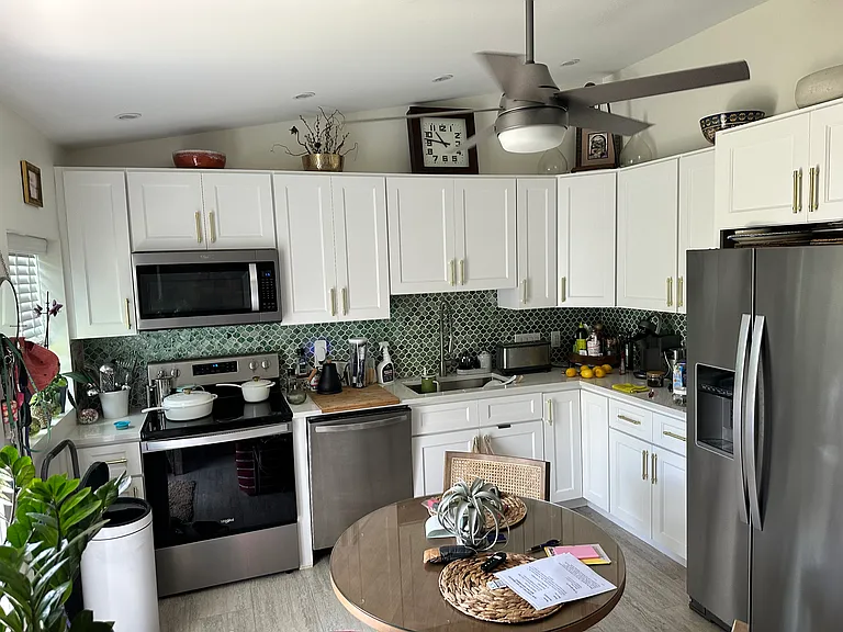 329 Nottingham Blvd — Photo 8