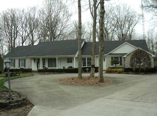 6569 Woodbriar Ln, Greenville, OH 45331