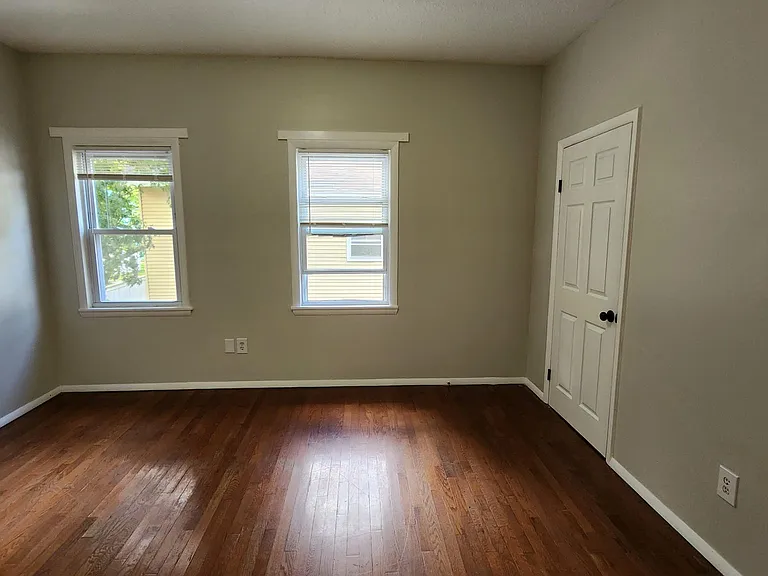 235 Starr St #2 — Photo 20
