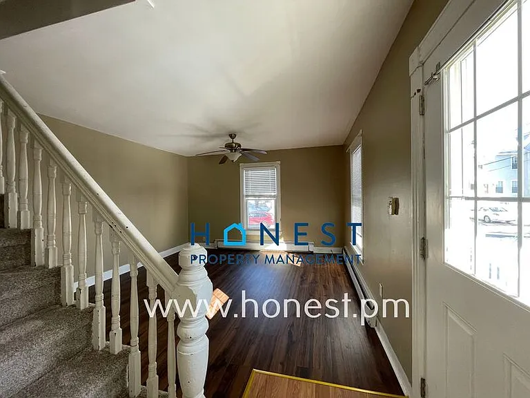 12 Hunt St #1 — Photo 6