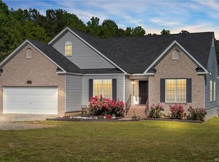 10 Rolfe Hwy, Wakefield, VA 23888