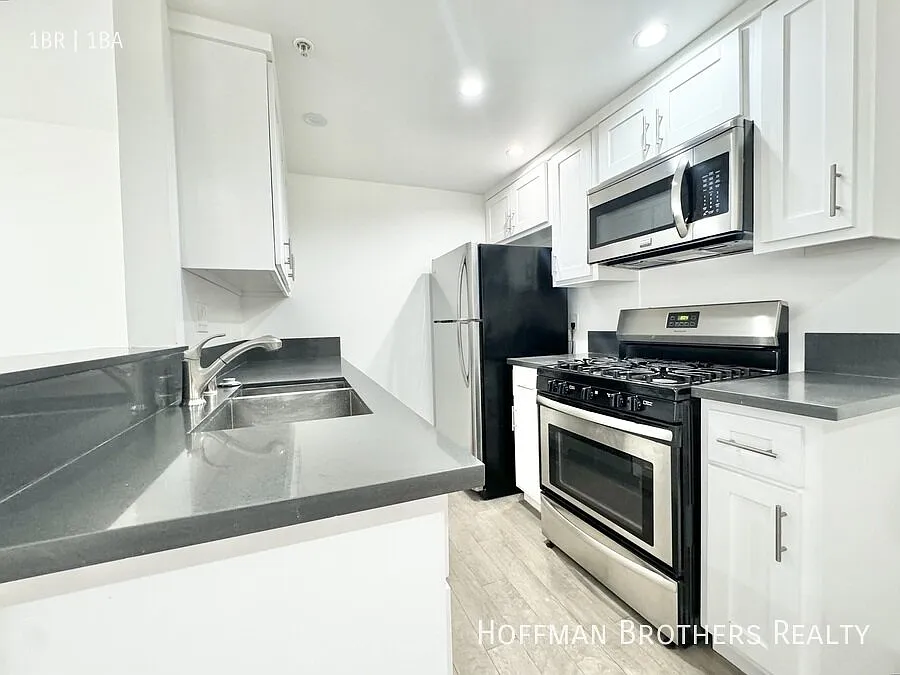 601 N Normandie Ave Los Angeles, CA 90004 — Photo 3