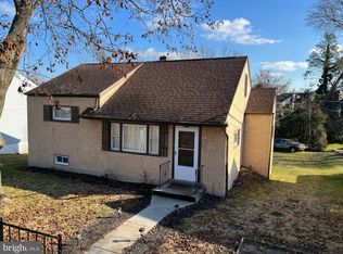 5205 Woodlawn Dr, Harrisburg, PA 17109