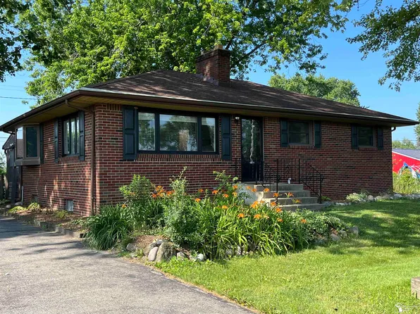4595 Piehl Rd, Ottawa Lake, MI 49267