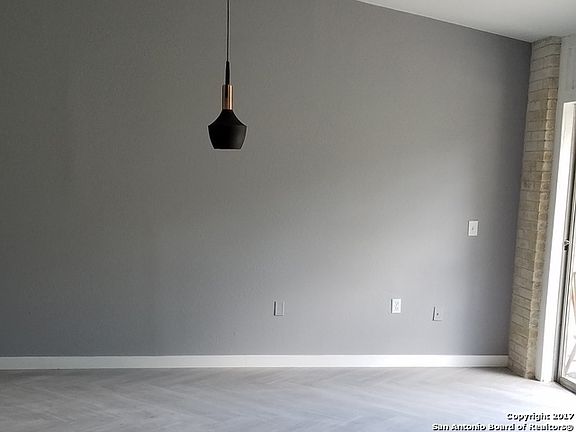 5th image of 7421 Oak Marsh St