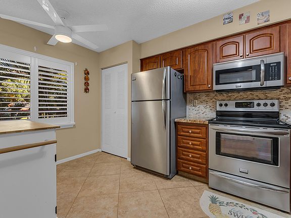 3rd image of 7340 AMBERLY Lane #210