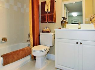 719 6th St NW, Washington, DC 20001