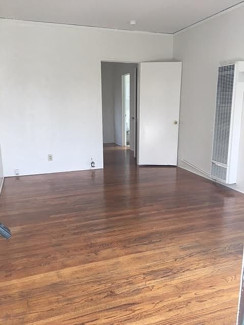 2nd image of 2087 Evans Ave