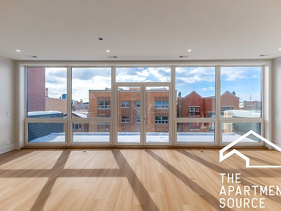 4th image of 1624 W Grand Ave #3W