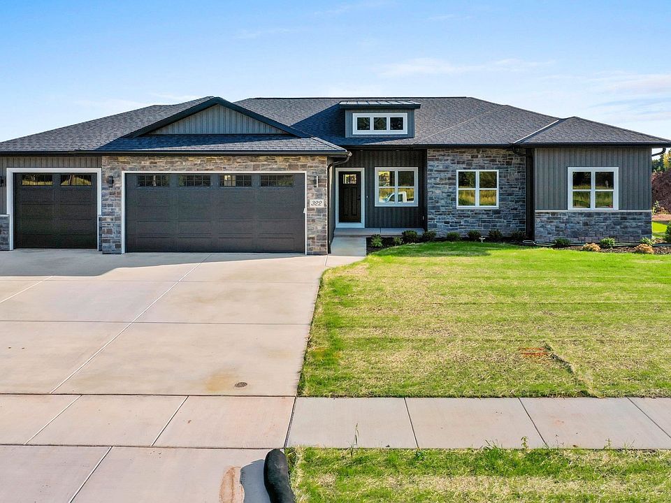 322 Willie Mays Cir, De Pere, WI 54115 Zillow