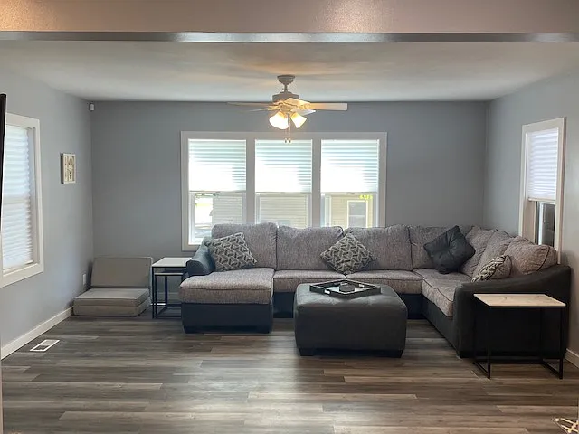410 N Shore Dr #1/2 — Photo 16