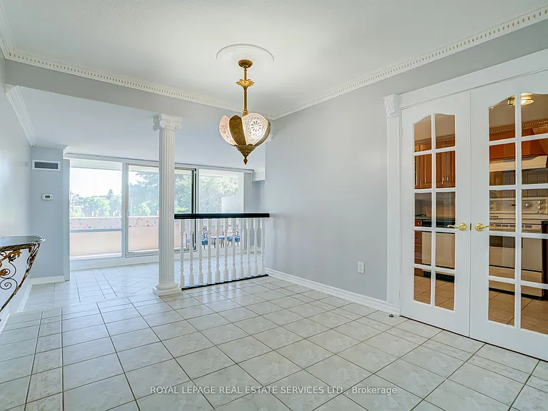 250 Scarlett Rd #206 — Photo 5