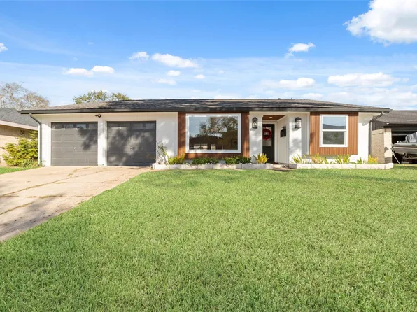 15326 E Hampton Cir, Houston, TX 77071