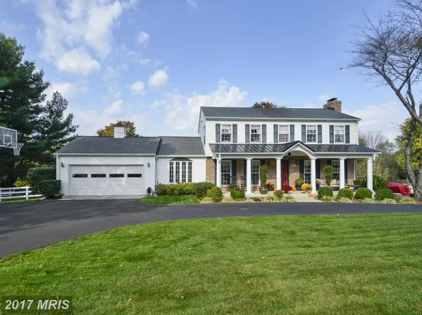 6 Granby Ct, Derwood, MD 20855