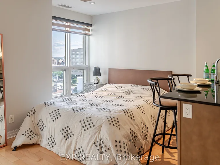 242 Rideau St #2308 — Photo 33