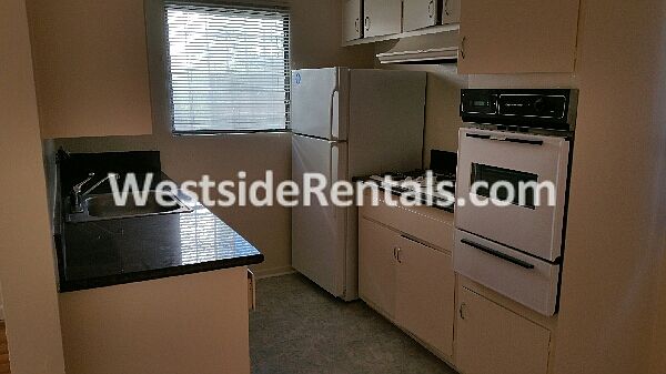 1st image of 1527 Corinth Ave APT 1