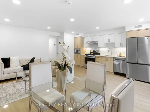 68 Westholme Ave #1, Toronto, ON M6P 3B8