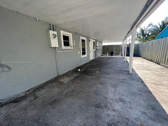 3rd image of 120 NE 8th Ave #0
