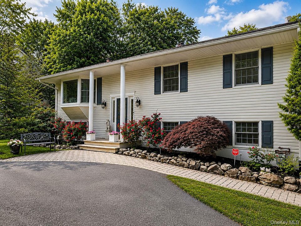 1st image of 111 Ludvigh Road
