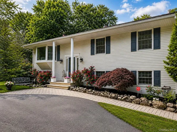 111 Ludvigh Road, Bardonia, NY 10954