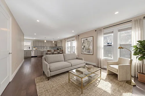 43 Wright Ave Photo 1