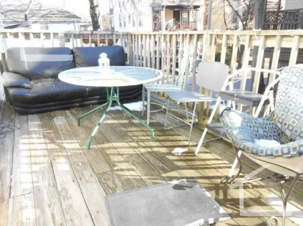 206 Freeman St #2, Brookline, MA 02446