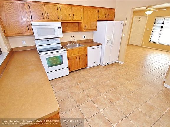 3rd image of 5364 NE 1st Ter