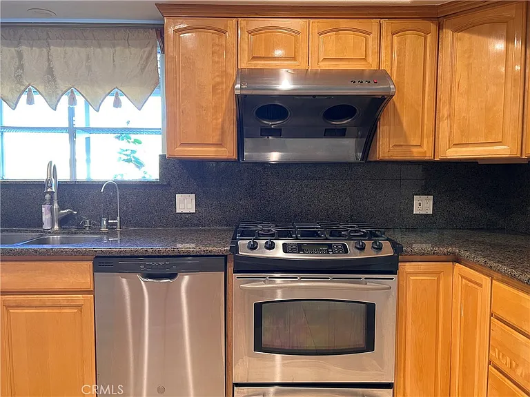 2411 Briargate Ln — Photo 13