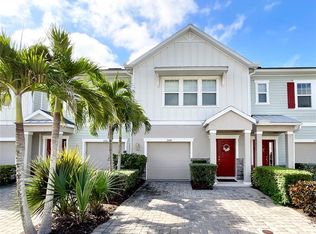 1104 Coral Ln, Dunedin, FL 34698