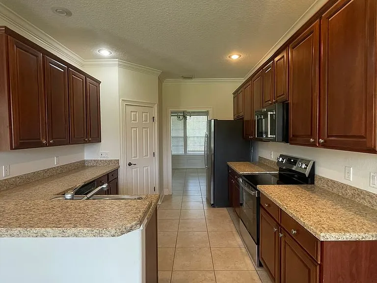 7055 Big Bend Dr — Photo 9