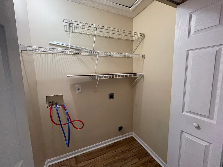 3565 Crepe Myrtle Ct — Photo 8