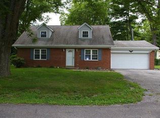 219 N East St, Smithton, IL 62285