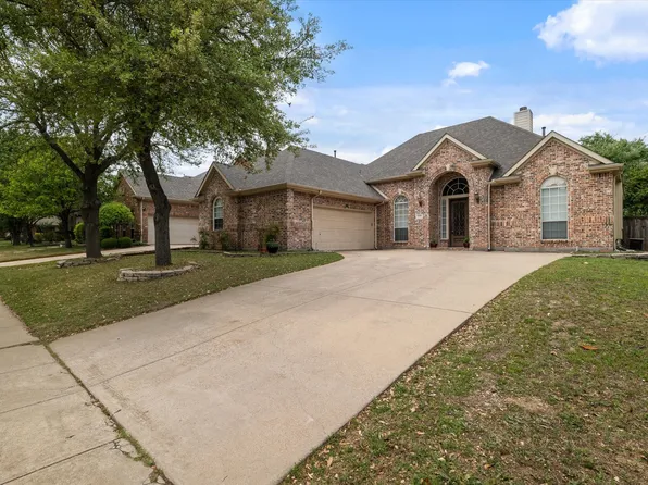 525 Green Apple Dr, Garland, TX 75044
