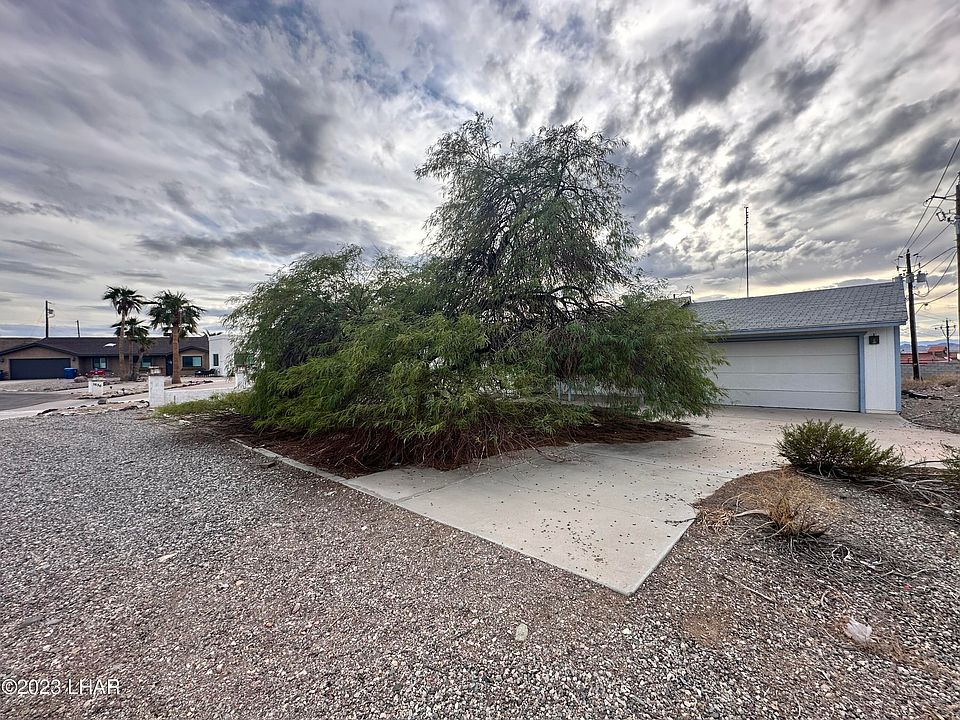1st image of 1632 Diamond Dr