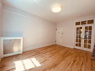 Rented by Metropolis Real Estate of Manhattan