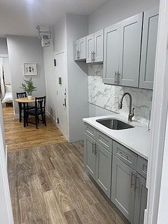 5th image of 84 Madison St #10