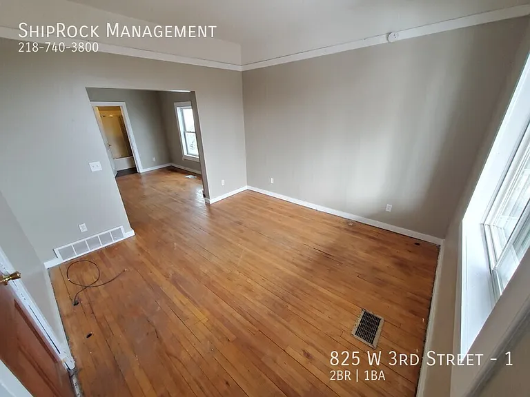 825 W 3rd St #1 — Photo 3