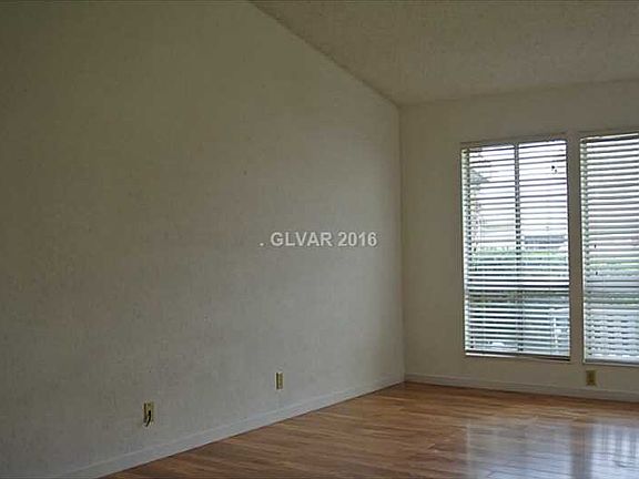 4th image of 504 Tara Ct #504