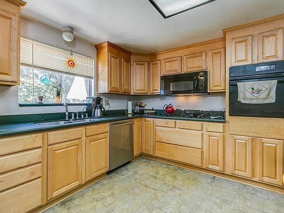 4th image of 11504 N Oakcrest Ave