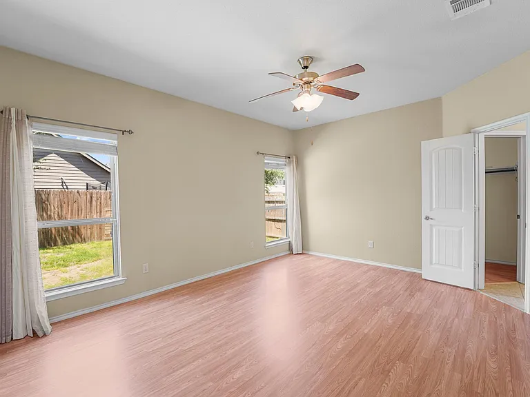 9928 Pronghorn Rd — Photo 8