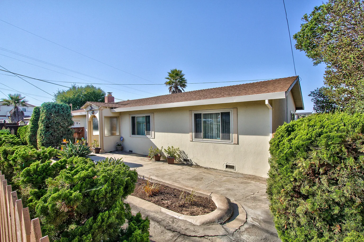 1331 Sonoma Ave photo 1