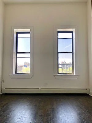 Rented by Sassouni Management | media 27